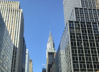 У Нью-Йорку виставили на продаж легендарний хмарочос Chrysler Building